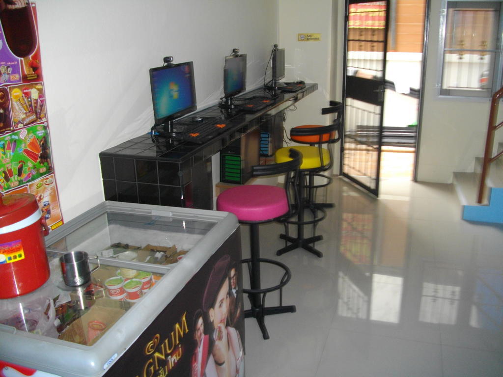 Asia Backpackers Pattaya Extérieur photo