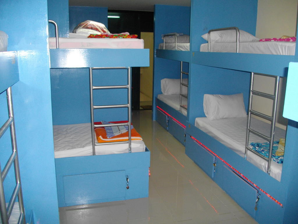 Asia Backpackers Pattaya Extérieur photo